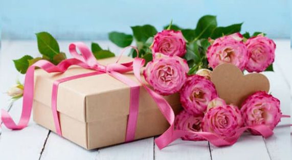 Best-10-Gifts-for-Flower-Enthusiasts_FromYouFlowers.pk-flowers-services-Lahore